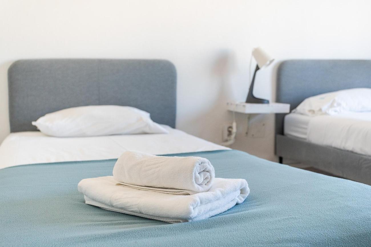 Blife Marya Private Rooms - Airport Stay Distrito de Distrito de Faro Exterior foto