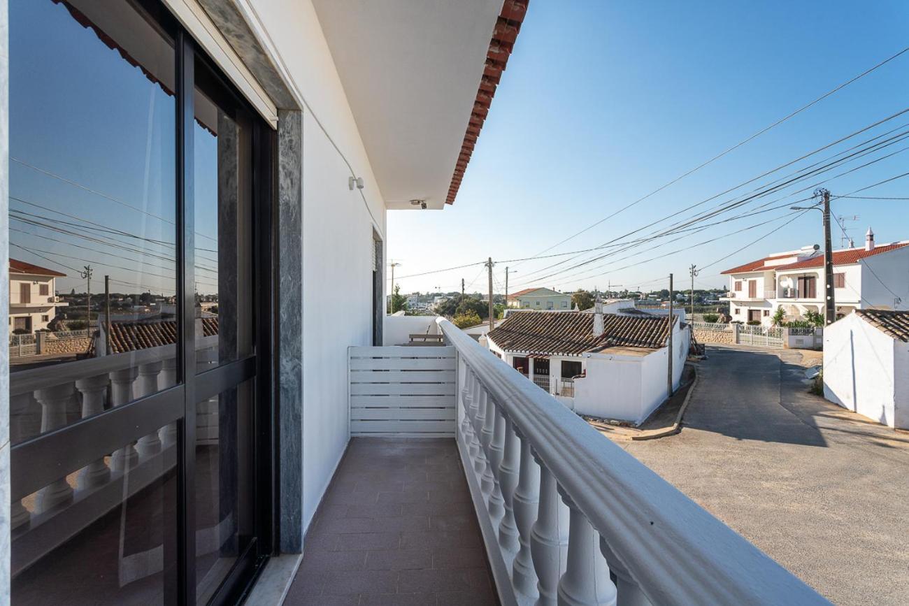 Blife Marya Private Rooms - Airport Stay Distrito de Distrito de Faro Exterior foto