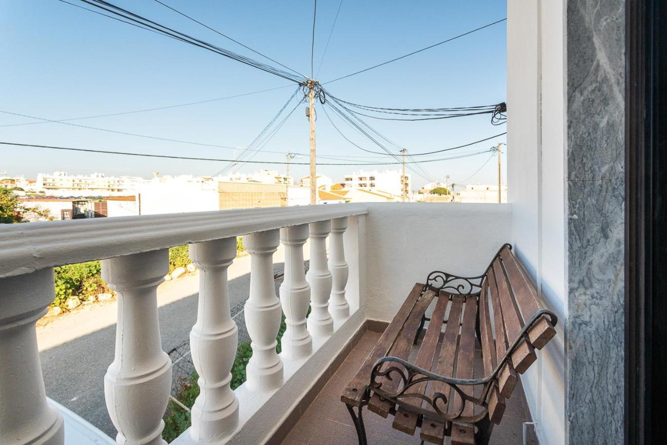 Blife Marya Private Rooms - Airport Stay Distrito de Distrito de Faro Exterior foto
